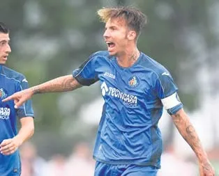 Alexis Delgado tam isabet