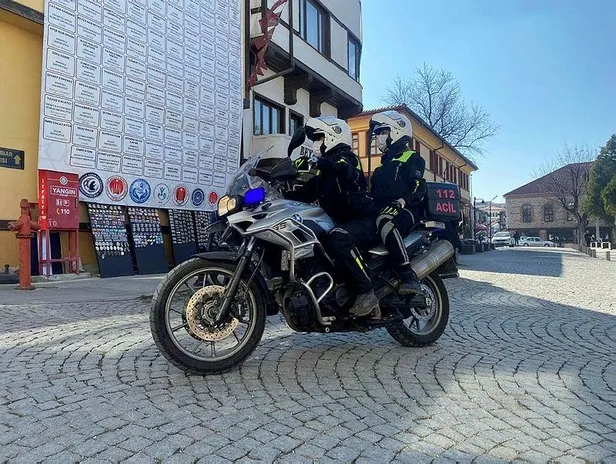 112 Acil Servis'in en hızlısı onlar! Hayat kurtaran kadınları iş başında: Cinsiyet değil cesaret işi-3
