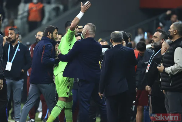 Derbi bitti ortalık karıştı! Beşiktaş Trabzonspor maçı sonrası Uğurcan Çakır'a kırmızı kart... - 8