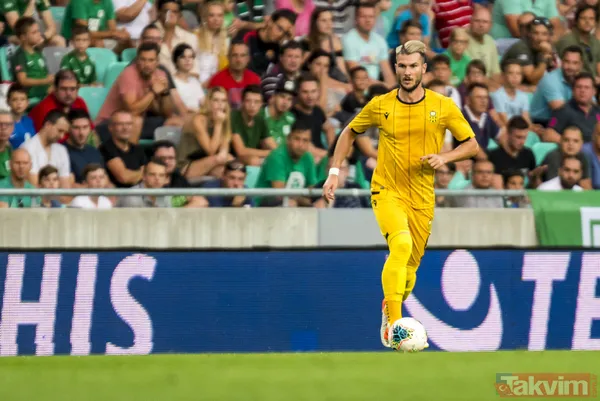 Malatyasporlu futbolcu Fabien Farnolle'e Slovenya'da ırkçı saldırı! - 13