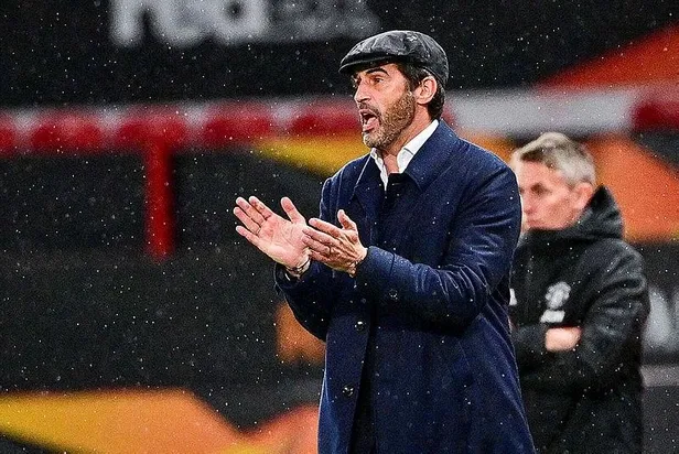 iste-fenerin-rotasi-1623196974068.jpeg İşte Fenerbahçe'nin rotası: Rafael Benitez, Fonseca ve Villas Boas...-4