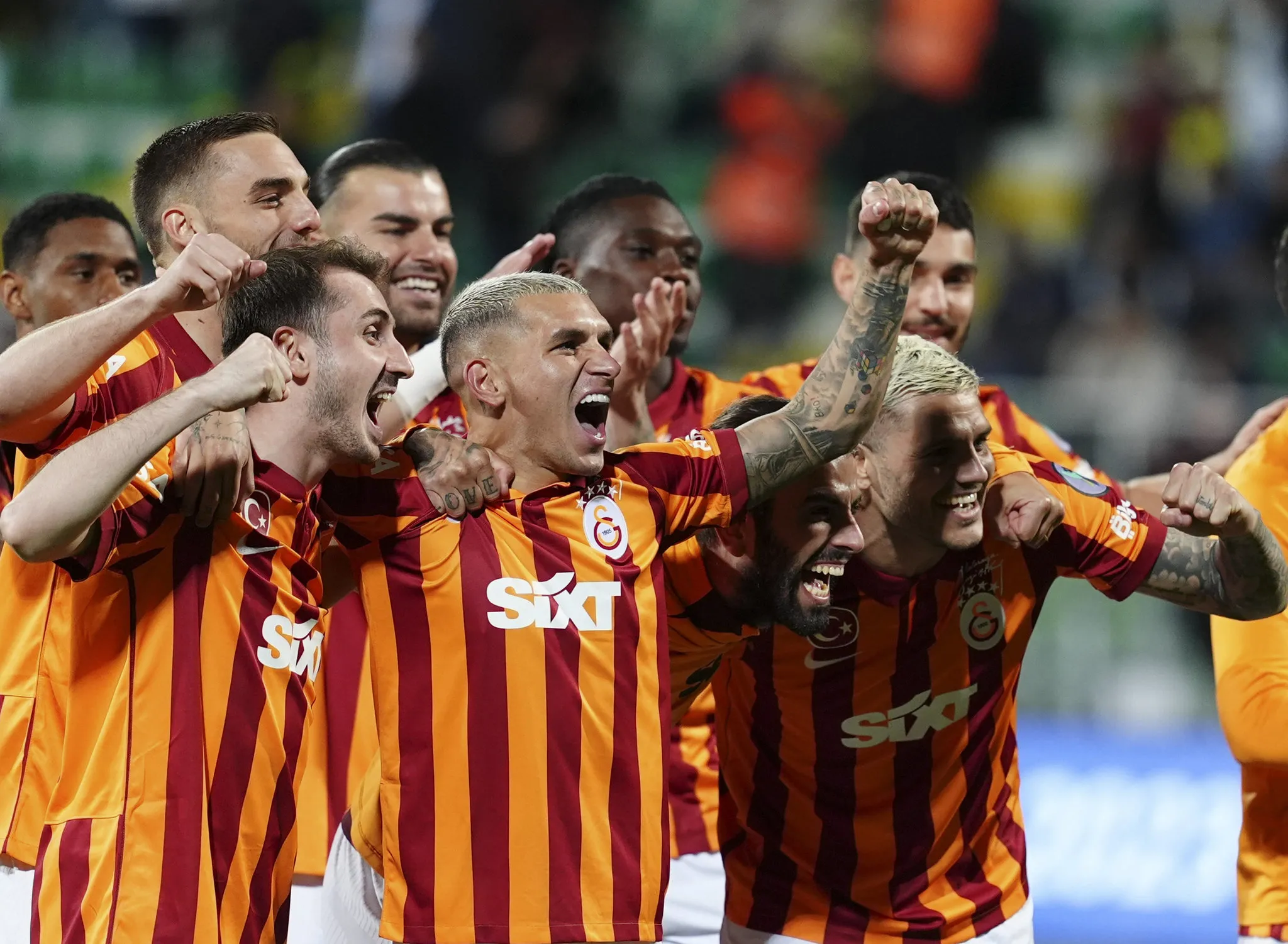 Fenerbahçe'nin efsanesi Galatasaray'a geliyor! Aslan gözünü kararttı - 1