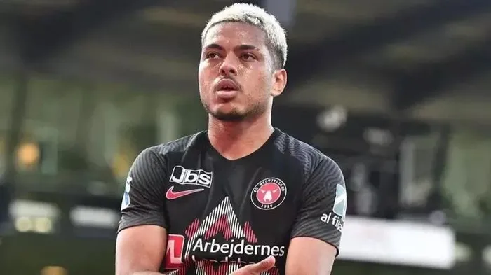 aslanin-eski-aski-depresti-portlandin-brezilyali-yildiziyla-temasa-gecildi-1704237188901.jpeg Aslan'ın eski aşkı depreşti! Portland'ın Brezilyalı yıldızıyla temasa geçildi-2