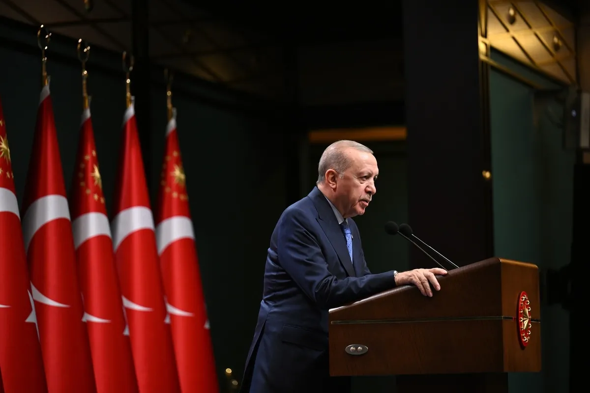 Özgür Özel’in sokak provokasyonuna sert yanıt! Başkan Erdoğan noktayı koydu: Türkiye sokakta bulunmadı-7