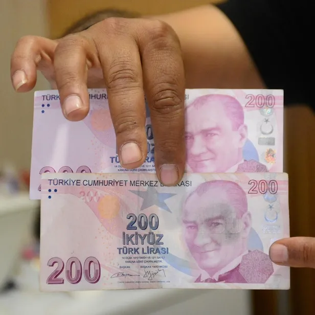 cuzdanda-kumbarada-200-tllik-banknottan-varsa-mujde-yasadiniz-basiniza-talih-kusu-konacak-servet-degerinde-1687627903030.jpg Cüzdanda kumbarada bu 200 TL'lik banknottan varsa müjde yaşadınız! Başınıza talih kuşu konuyor! Değeri tamı tamına...-4