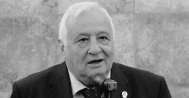 Ogün Altıparmak hayatını kaybetti!