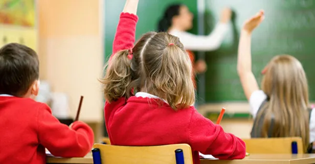 İstanbul Valiliği açıkladı! 2024-2025 ders saatleri değişti mi? İstanbul'da ders saatleri kaçta başlayacak?