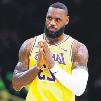Maçı kazandıran sayı LeBron’dan geldi