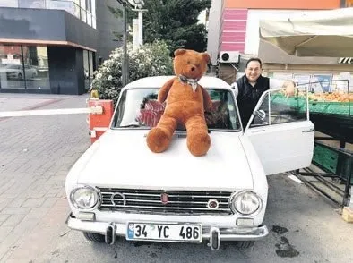 on-koltuga-pelus-ayiyi-oturttu-esi-kiskanclik-krizine-girdi-1648965839630.jpg Ön koltuğa pelüş ayıyı oturttu! Eşi kıskançlık krizine girdi-3