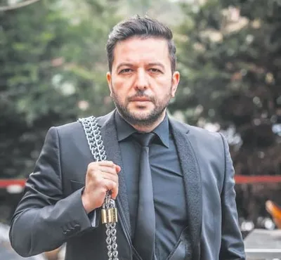 Magazin dünyası Hollanda’daki skandallara tepkisiz kalmadı-7