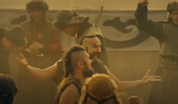 dirilis-ertugrul-kutulamare-ve-kurulus-osmandan-sonra-olay-dizi-adeta-kasirgalar-estirecek-tanitimi-resmen-buyuledi-1613369987389.jpg Diriliş Ertuğrul, Kutülamare ve Kuruluş Osman'dan sonra olay dizi! Adeta kasırgalar estirecek! Tanıtımı resmen büyüledi-6