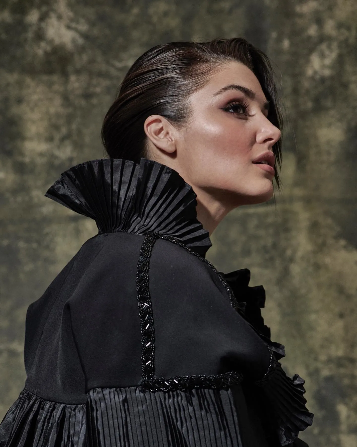 Suskunluğunu bozan Hande Erçel’den çok konuşulacak açıklamalar: Hayat bana borçlu gibi hissediyorum! - 3