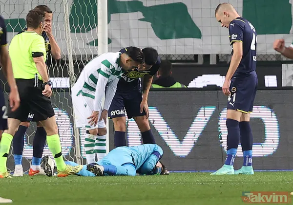 Fenerbahçe'de omzundan sakatlanan Altay Bayındır: En derinden üzgünüm - 6