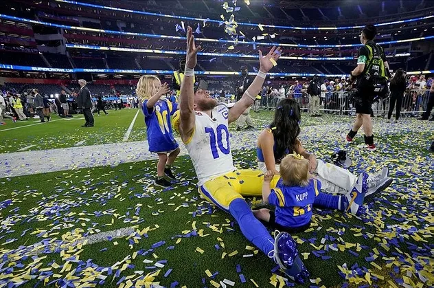 Los Angeles Rams Super Bowl'da şampiyon