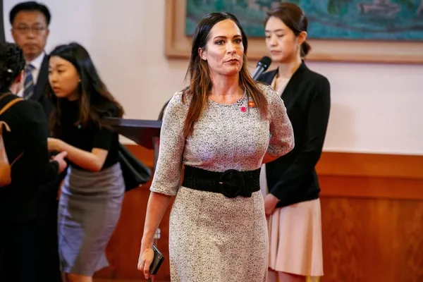 ABD'de Kongre baskınının yankıları sürüyor! Beyaz Saray'dan 3 isim peş peşe istifa etti-3