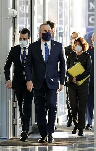 NATO Karargahı’nda Rusya-Ukrayna zirvesi! Dışişleri Bakanı Mevlüt Çavuşoğlu'ndan önemli açıklamalar