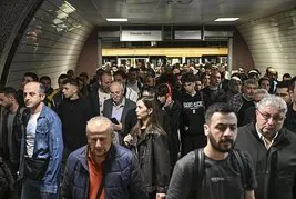 İstanbul’un metro çilesi katlanıyor: Üsküdar-Samandıra Metro Hattı’ndaki sorun 3. gününe girdi