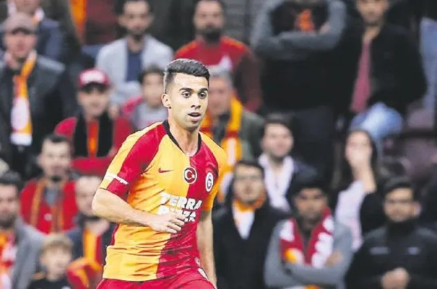 Emre imzayı atıp kiralandı!