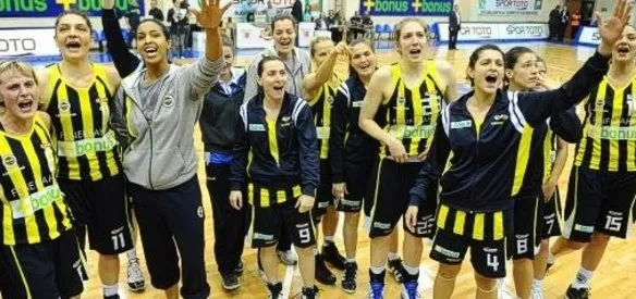 Türkiye Kadınlar Basketbol Ligi play-off finali beşinci ve son maçında Galatasaray'ı 70-62 yenen Fenerbahçe, seriyi 3-2 kazanarak, 2012-2013 sezonu şampiyonu oldu.