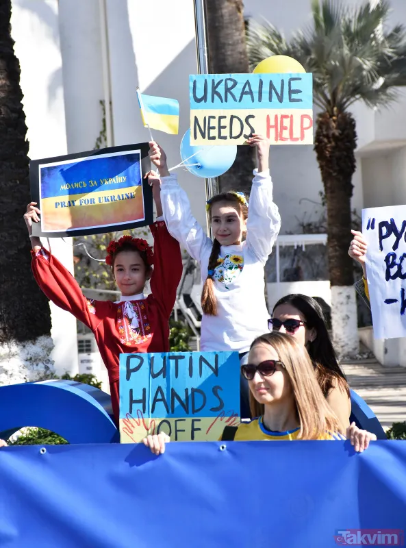 SON DAKİKA: Rusya Ukrayna savaşında son durum! Türkiye'deki Ukraynalılar Rusya'yı protesto etmek için meydanlara akın etti - 10