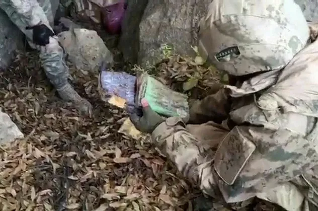 Siirt’te PKK’lı teröristlere ait mühimmat ve yaşam malzemesi ele geçirildi