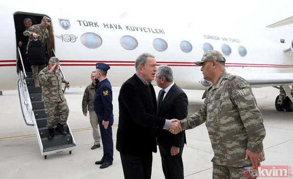 Son dakika: Bakan Akar ve komutanlar Suriye sırının sıfır noktasında - 4