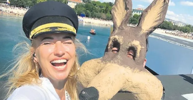 Burcu Esmersoy gülmekten uçtu