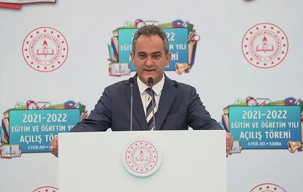 son-dakika-baskan-erdogan-duyurdu-15-bin-ogretmen-atamasi-yapilacak-1631124080441.jpeg Son dakika: Başkan Erdoğan duyurdu: 15 bin öğretmen ataması yapılacak-4