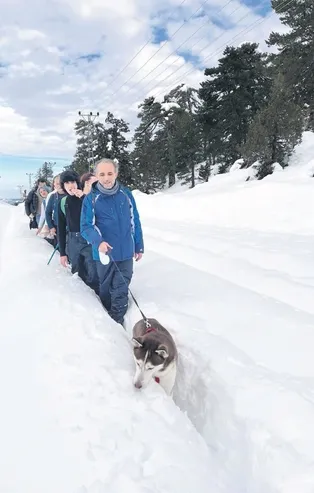 Mevsimler iyice şaşırdı! Bu yıl kar en çok Antalya’daki Saklıkent’e yağdı