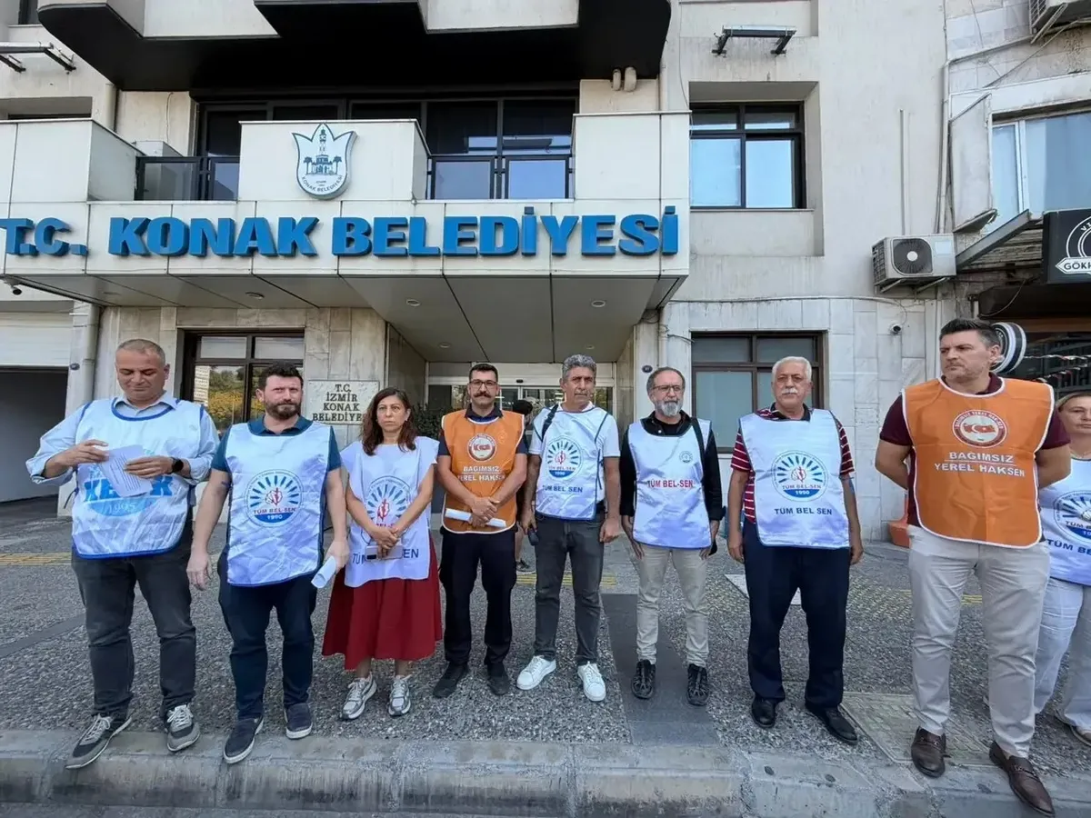 1790036978480.jpeg Konak Belediyesi çalışanları alacakları için meydanlara indi! Memurlardan Başkan Mutlu’ya çağrı-3