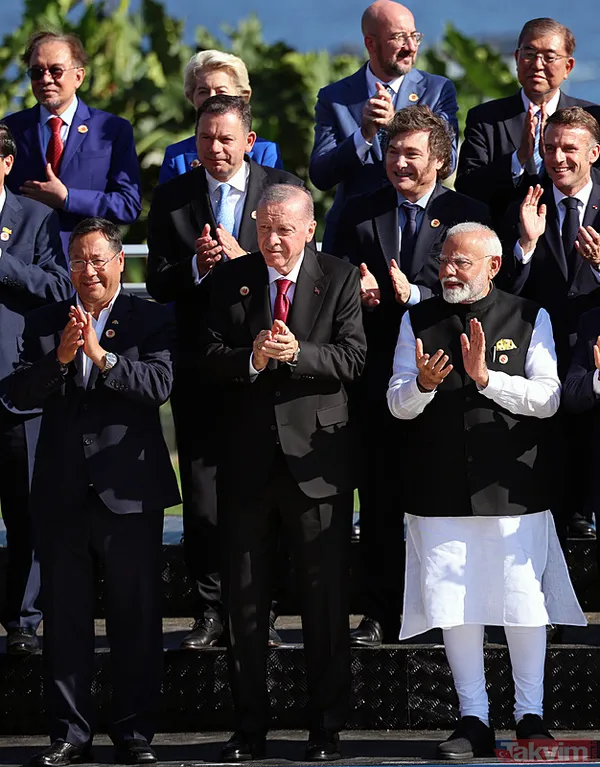 Başkan Recep Tayyip Erdoğan G20 Liderler Zirvesi'nde aile fotoğrafı çekimine katıldı | İşte o renkli kareler... - 8