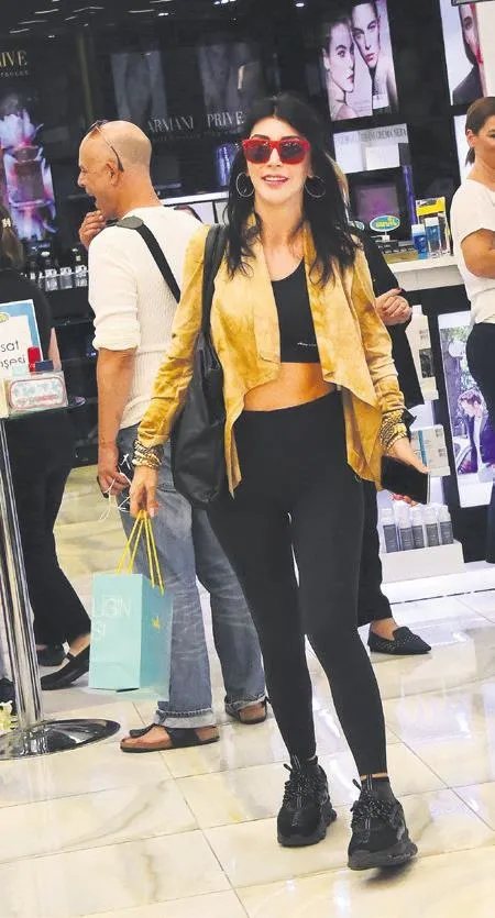 Hande Yener'den Hadise'ye övgü: Hadise çok seksi bir kadın