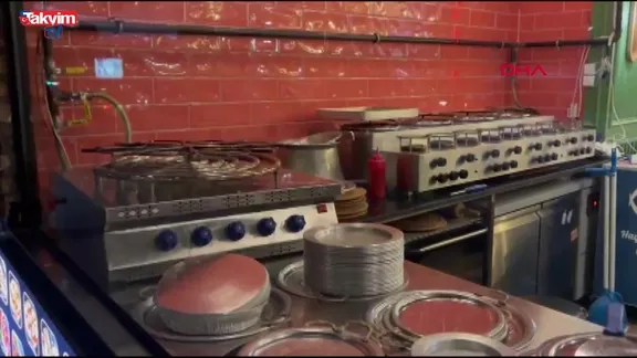 Şişli'de 25 kişi zehirlenme şüphesiyle hastaneye başvurdu