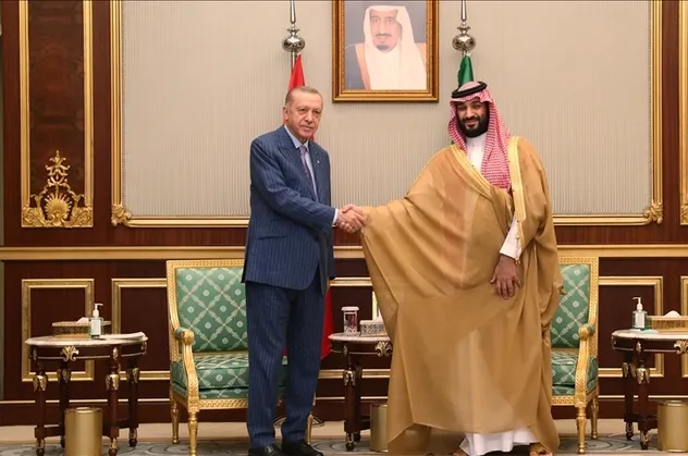 Başkan Erdoğan'dan Prens Selman'a geçmiş olsun telefonu
