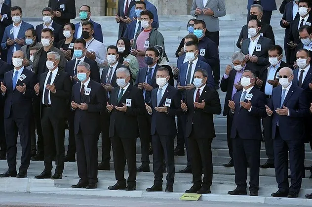 Son dakika: Eski Bakan Zeki Ergezen için TBMM'de tören