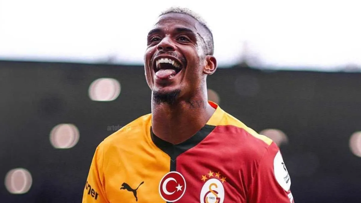 Al Shabab Lemina'dan vazgeçti!