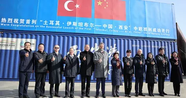 Çinlilerden Türkiyeden gelen ilk ihracat treni için tören!