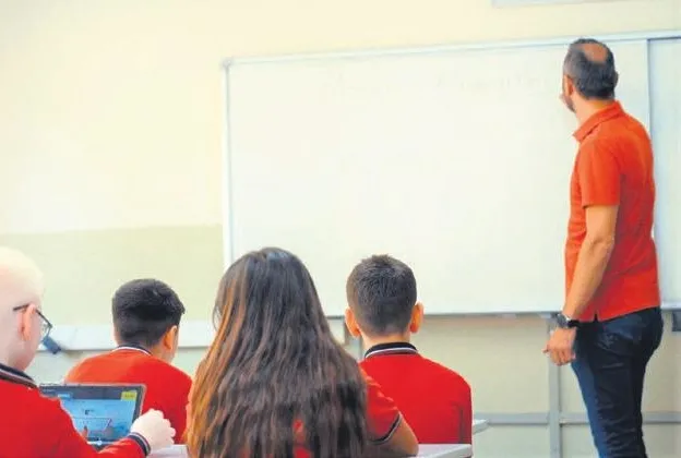 ’TahtApp’ ile az gören çocuklara ışık olmaya devam ediyor