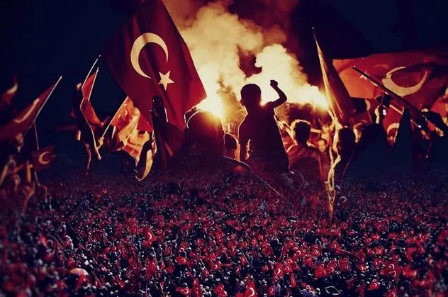 Dört büyüklerden 15 Temmuz paylaşımları