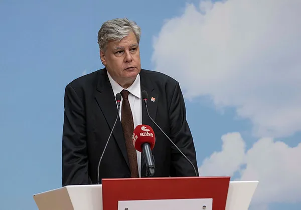 Son dakika: CHP Genel Başkanlığı'na aday olan Örsan Öymen'den Kılıçdaroğlu ve A takımına eleştiri: Her şeye oligarşik bir yapı karar veriyor-6