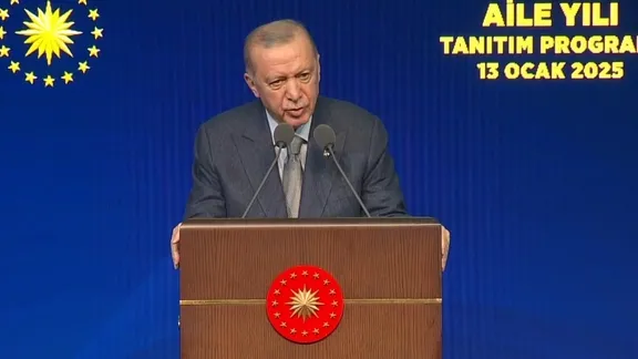 Dünyaevine girecekler dikkat! Başkan Erdoğan müjdeledi! Yeni evlenecek çiftlere 2 yıl geri ödemesiz 150 Bin TL faizsiz kredi desteği!