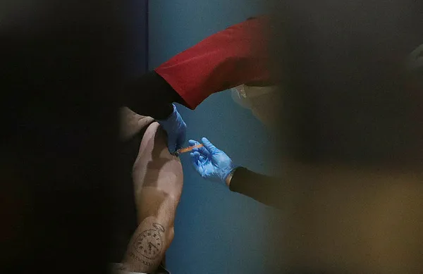 DSÖ AstraZeneca aşısı tartışmalarına son noktayı koydu: Mutasyona etkisi minimum düzeyde ama...-3