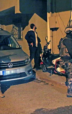 İstanbul'da şafak operasyonu