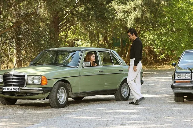 Bir Zamanlar Çukurova 109. bölüm tek parça izle! Bir Zamanlar Çukurova son bölüm izle! Züleyha ile Hülya yüzleşiyor!