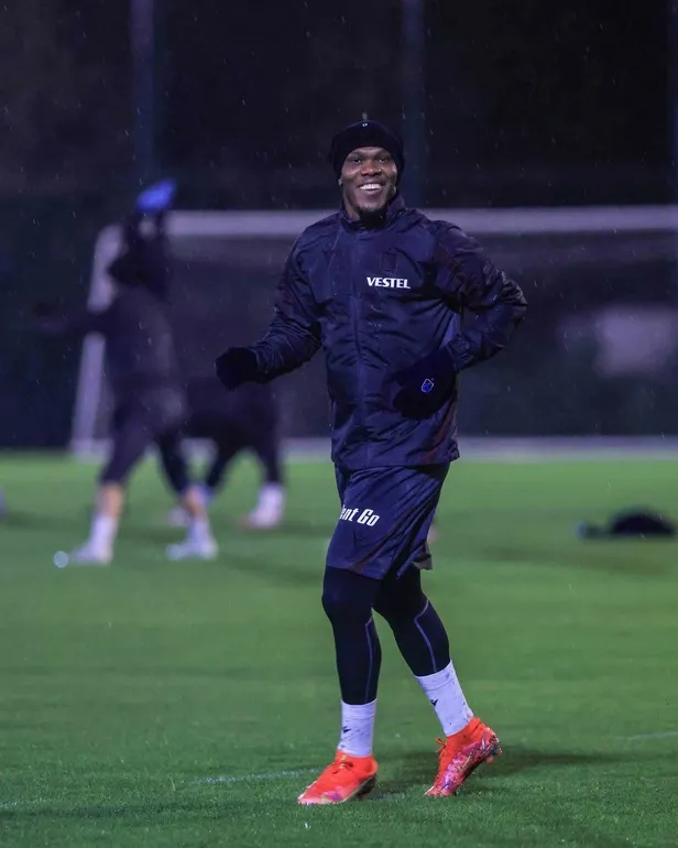 ersin-destanoglunu-kadrosuna-katmak-isteyen-nice-rotayi-tottenhamin-file-bekcisi-hugo-llorise-cevirdigi-iddia-edildi-1641160680194.jpeg Ersin Destanoğlu'nu kadrosuna katmak isteyen Nice rotayı Tottenham’ın file bekçisi Hugo Lloris'e çevirdiği iddia edildi-8