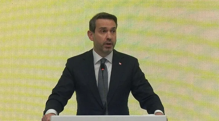 enerji-ve-tabii-kaynaklar-bakani-alparslan-bayraktar-hedefimiz-turkiyeyi-net-maden-ihracatcisi-yapmak-1699955662375.jpeg