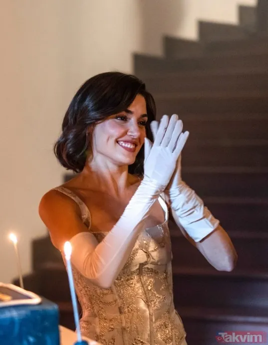 "Kadın 15 Kilo Verdi, Yüz Hatlarının Bu Kadar Keskinleşmesi Çok Normal. Yaş Aldıkça Yüzdeki Bebeksi Dolgunluk Gider Zaten." "2019'Da Daha Çocuksu Bir Güzelliği...