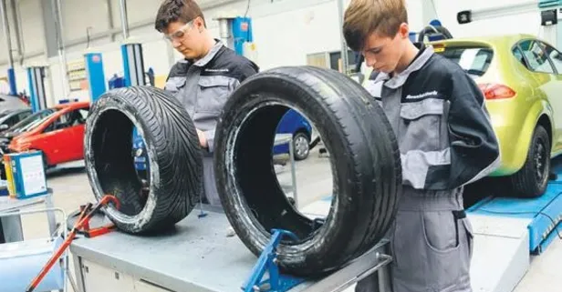 Mesleki eğitime 4.6 milyar TL! Genç kadınlara engellilere iş detesği