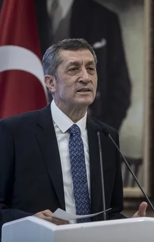 SON DAKİKA! Aşılamanın hızlanması sonrası "Okullar ne zaman açılacak?" gündeme geldi! Bakan Ziya Selçuk'tan flaş yanıt