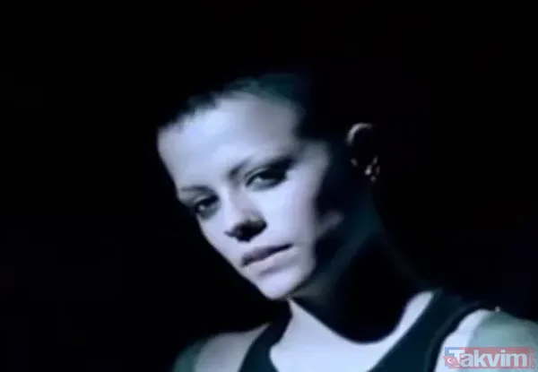 Oğuzhan Koç'la evlenen Demet Özdemir'in ablası Derya hakkında Mustafa Sandal gerçeği! Anne ve babasının boşanma sebeplerinden - 24